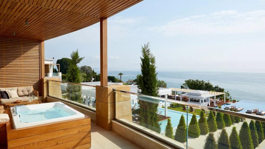 Deluxe suite Hot Tub