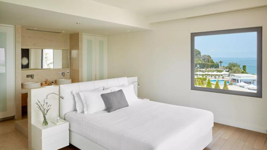 Deluxe suite